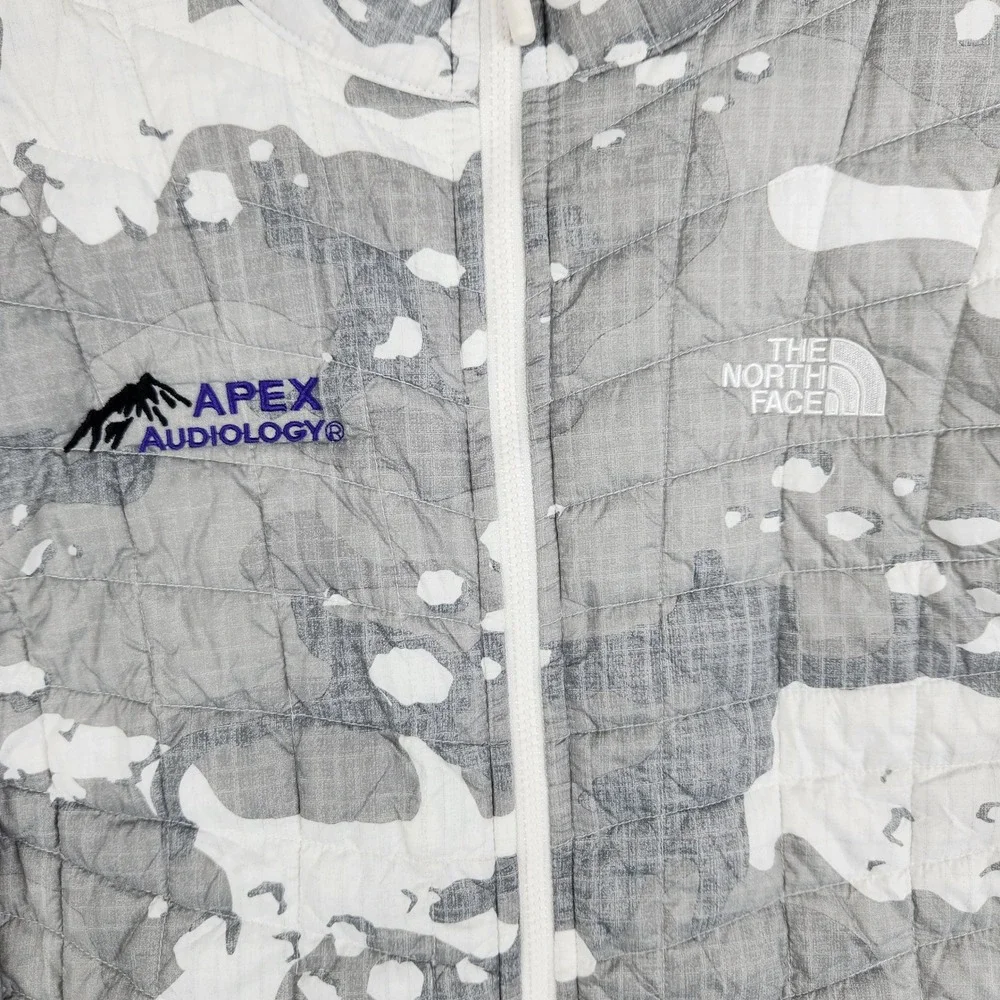 The North Face ThermoBall Trekker Jacket Women Large‎ Camo Apex Audiology Logo